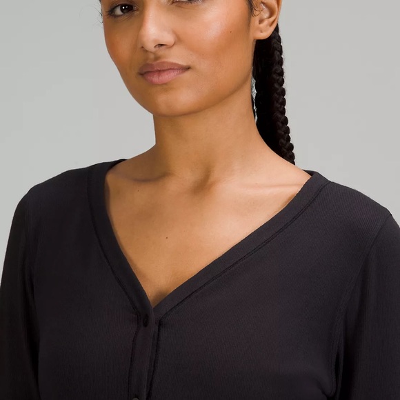 lululemon Side-Cinch Ribbed Cardigan in black 
NEW item in store - Picture 4 of 12